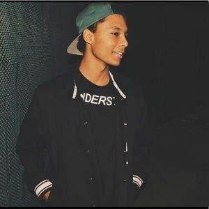 Meet your Posher, Malik